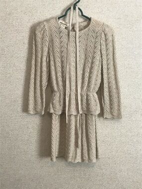 Vivanti Petites Sweater Knit  Skirt Set Light Beige Vintage 90s Size 4